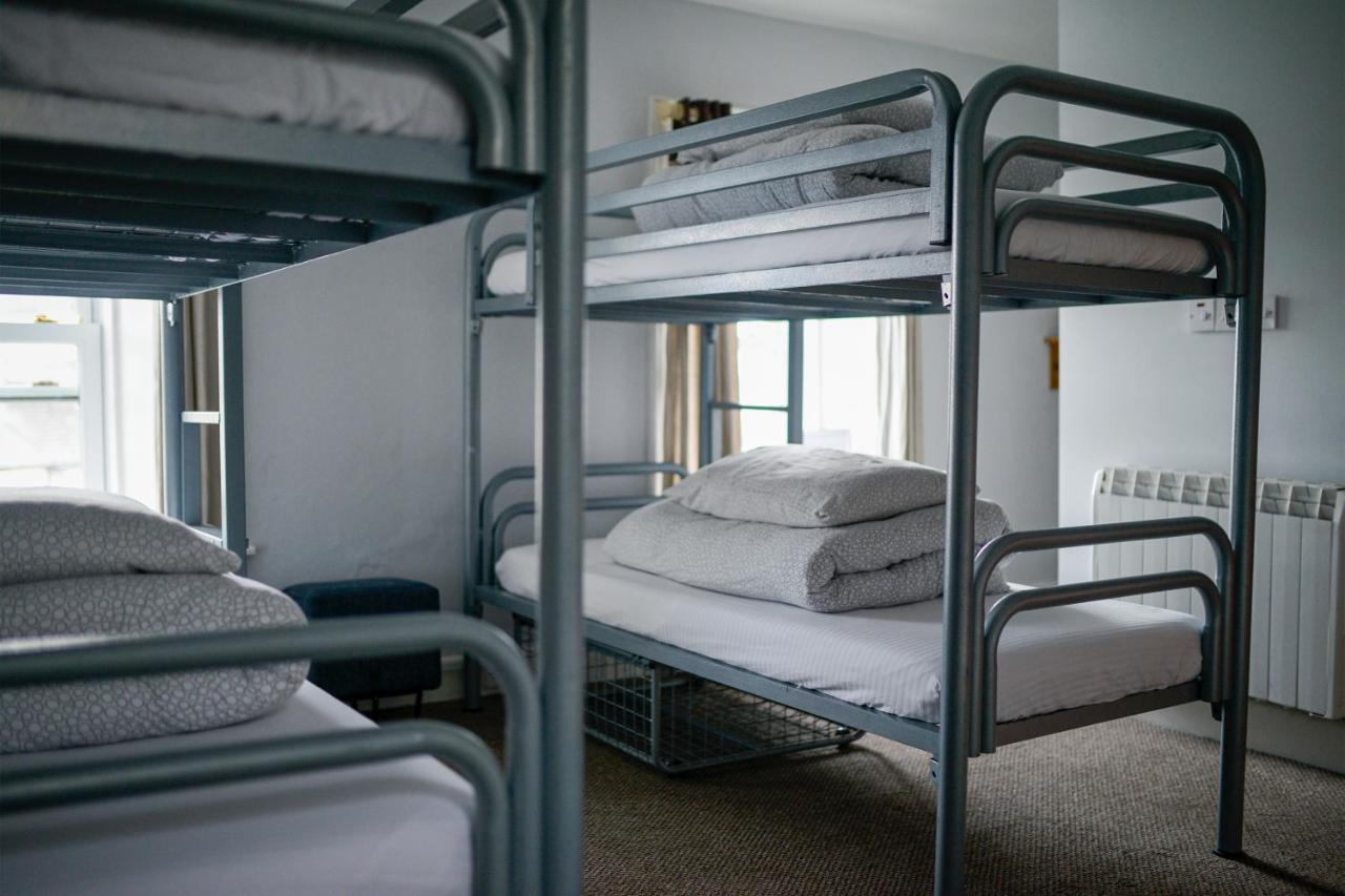 Quadruple Room Private Bathroom